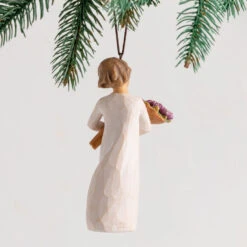 Willow Tree Surprise Tulip Bouquet Figurine Ornament, 4" H 7 Willow Tree Surprise Tulip Bouquet Figurine Ornament, 4" H -Hallma Stuffed Animals Shop Willow Tree Figurine With Tulip Bouquet Ornament 28096 03